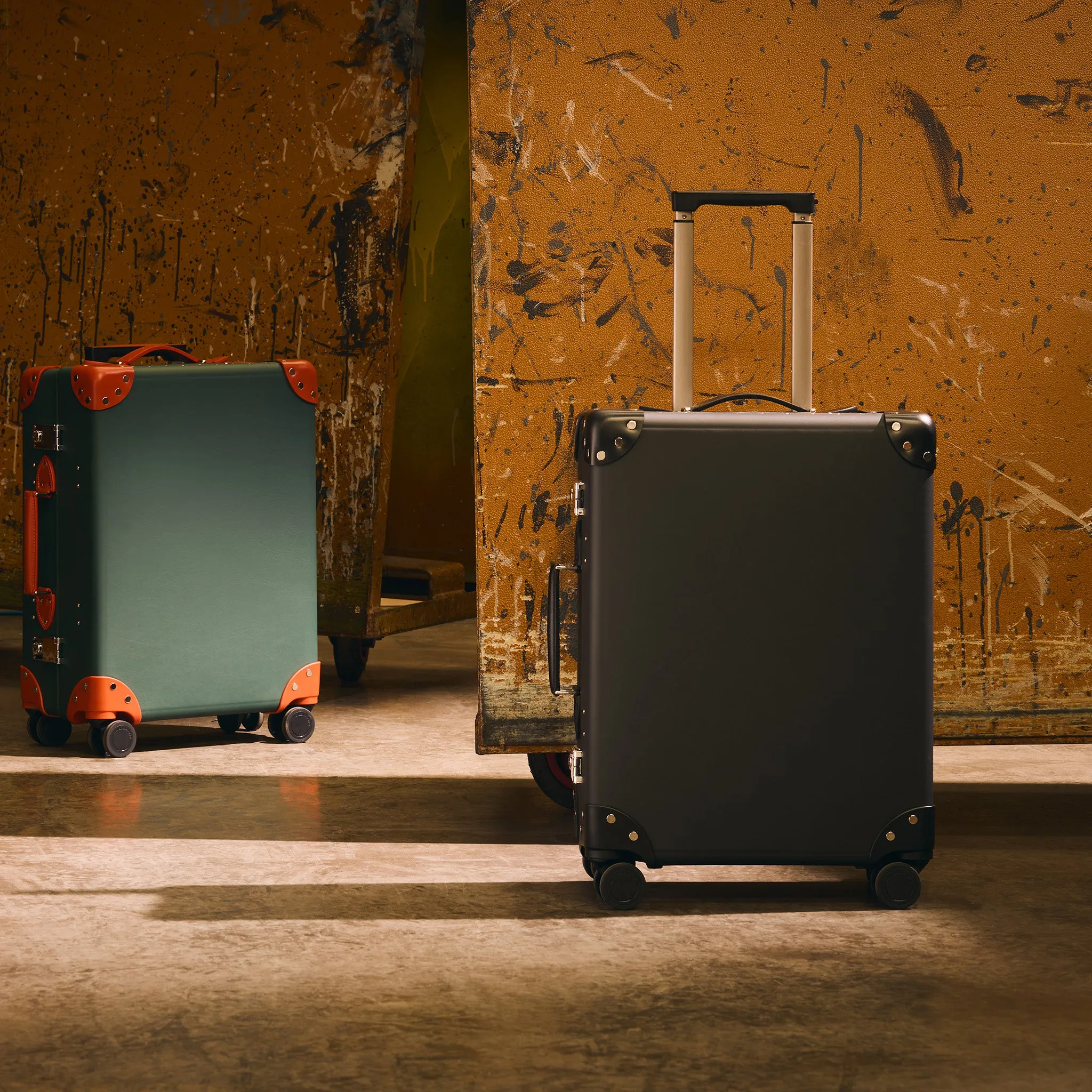 Leather Crafted · Carry-On - 4 Wheels | Black/Black/Chrome