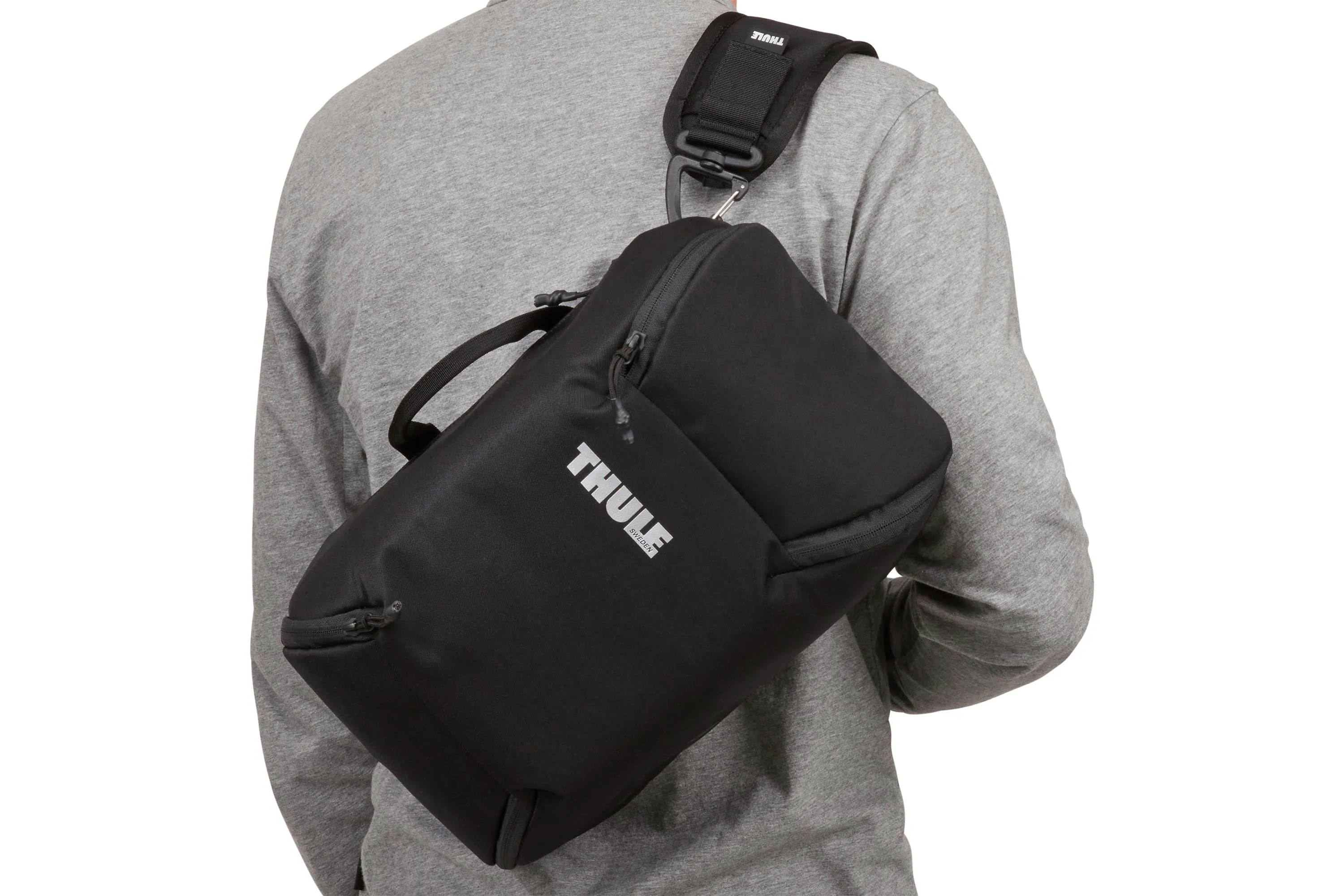 Thule Covert 32L DSLR Backpack - Black